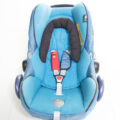 kleine-safetybelt-houder-in-maxicosi