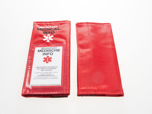 Safertybelt-houder-voor-en-achterzijde-met EEC card